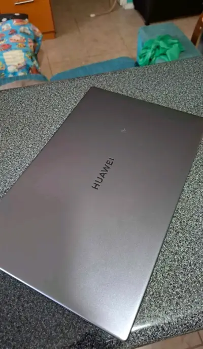 Huawei D15 en buen estado - miniatura 1