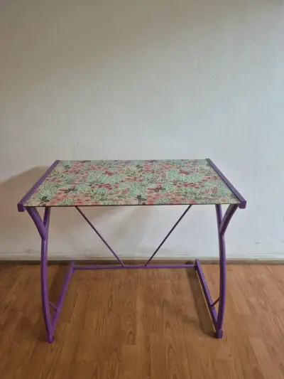 Mesa escritorio floral y morada - miniatura 1