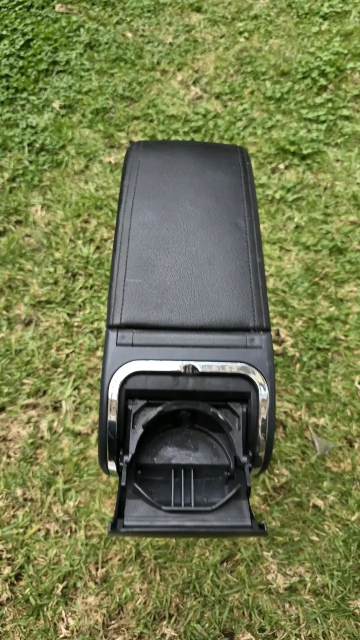 Apoya brazos de auto negro - 2