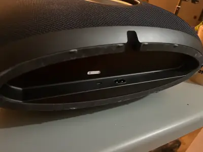 Parlante JBL negro grande - miniatura 5