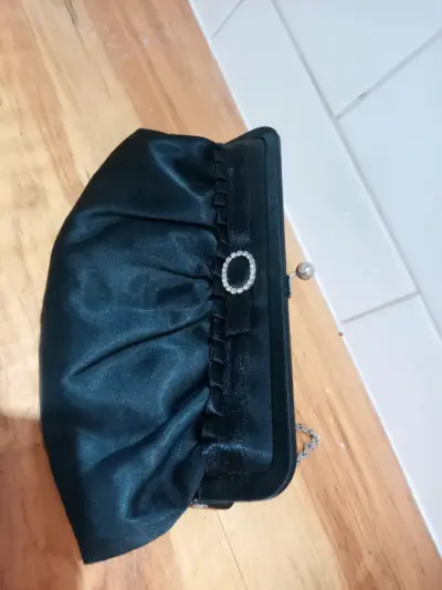 Cartera de mano para fiesta negra elegante - miniatura 5