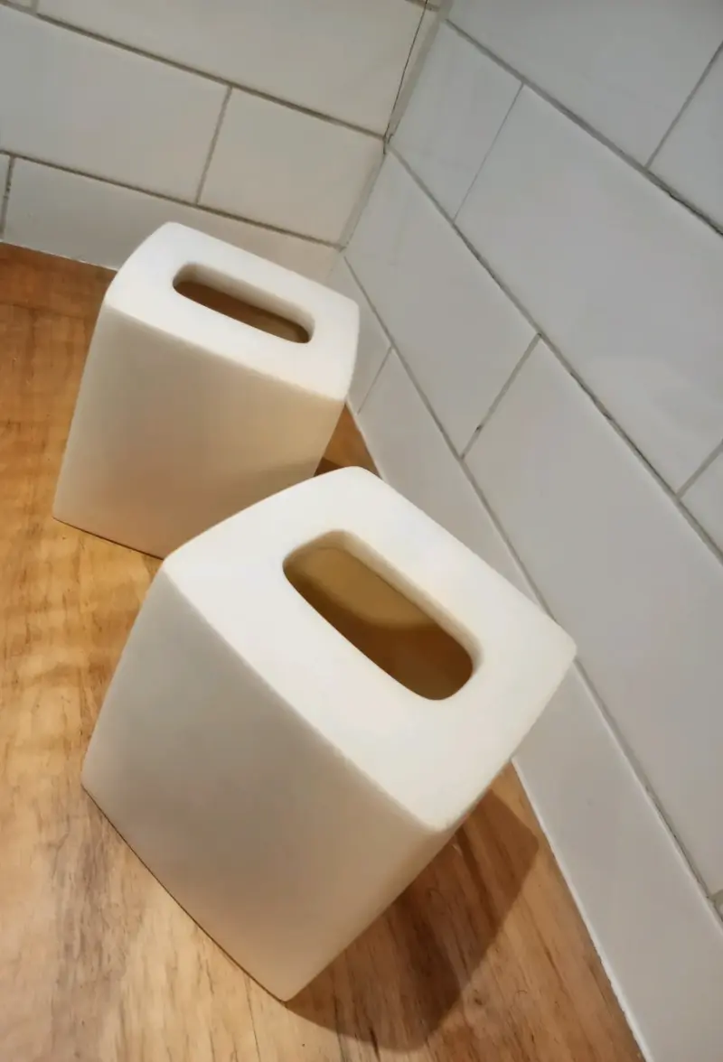 Cubre cajas de pañuelos de material resistente - 1