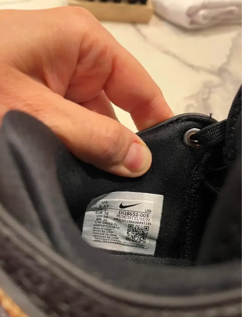 Zapatilla Nike LeBron 20 - 6