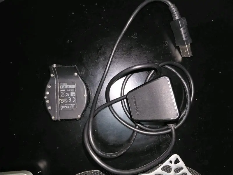 Reloj deportivo Garmin con cable - 2