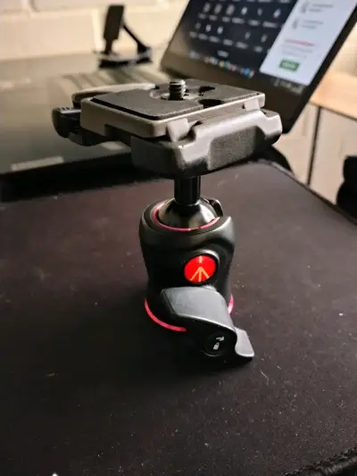 Cabezal de trípode Manfrotto - miniatura 1
