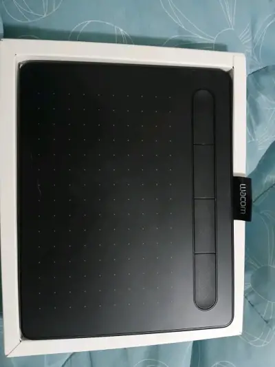 Tableta gráfica Wacom Intuos - miniatura 2