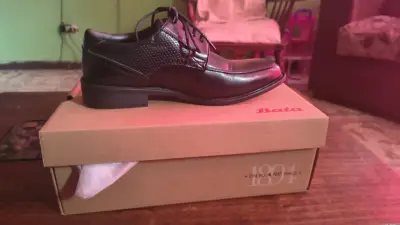 Zapatos formales Bata negros - miniatura 1