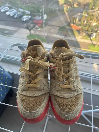 Zapatillas Adidas suela roja - miniatura 2