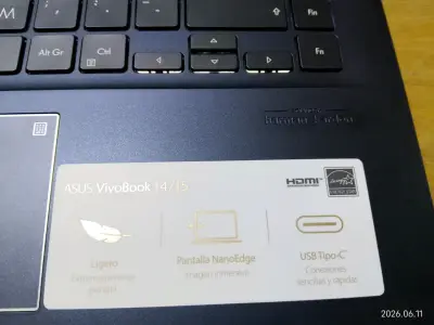 Notebook Asus VivoBook 14" - miniatura 2