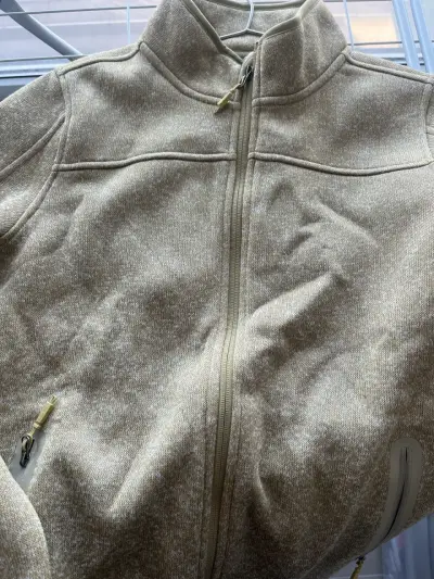 Chaqueta beige cierre completo - miniatura 5