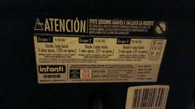 Silla de auto para bebé negra - miniatura 3
