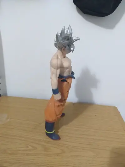 Figura de acción Goku Ultrainstinto - miniatura 4