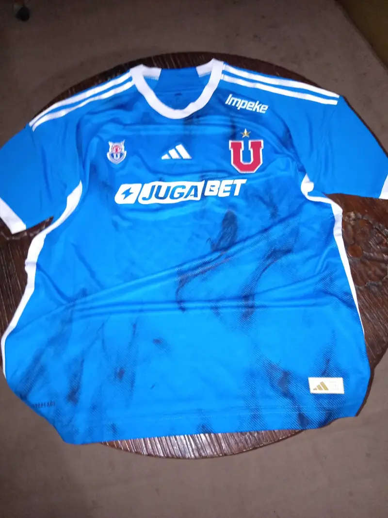 Camiseta roja futbolera Coolbet - 3