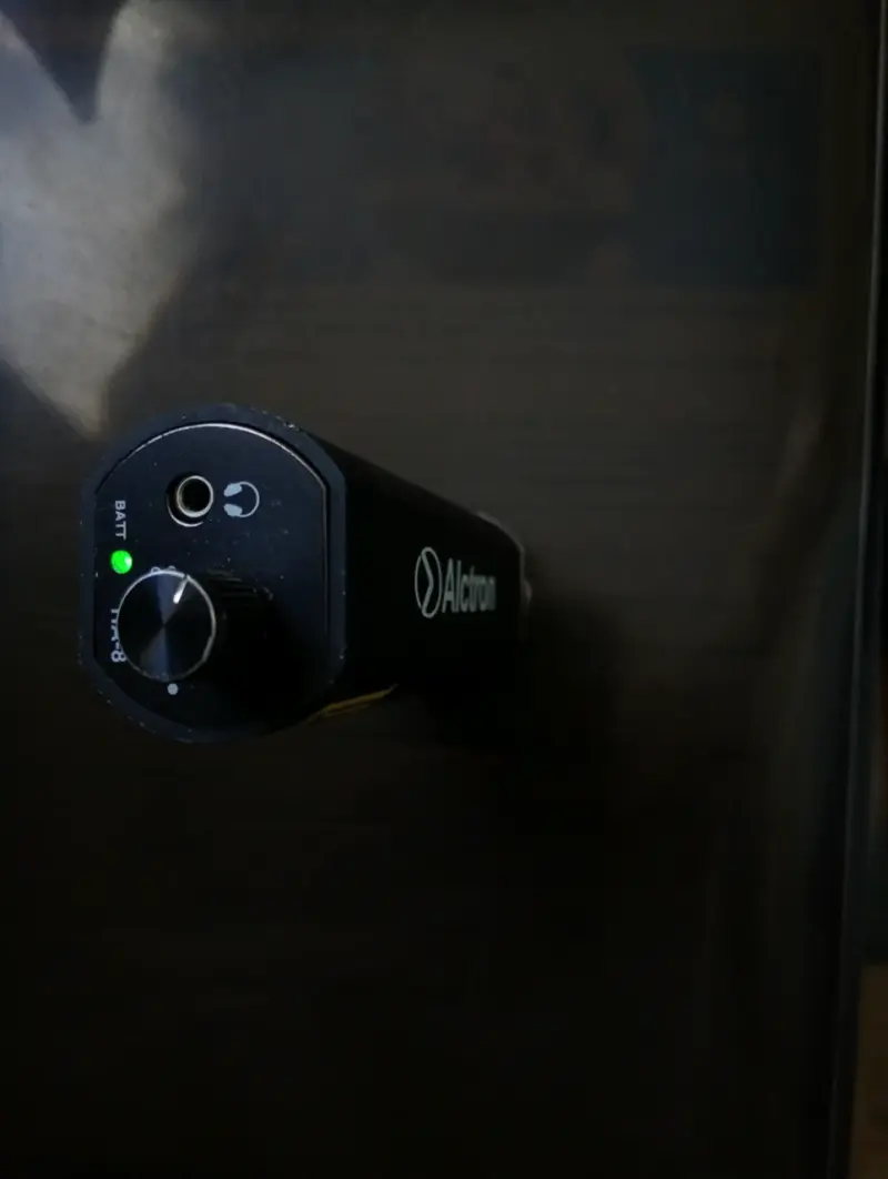 Amplificador de Audio Alctron - 2