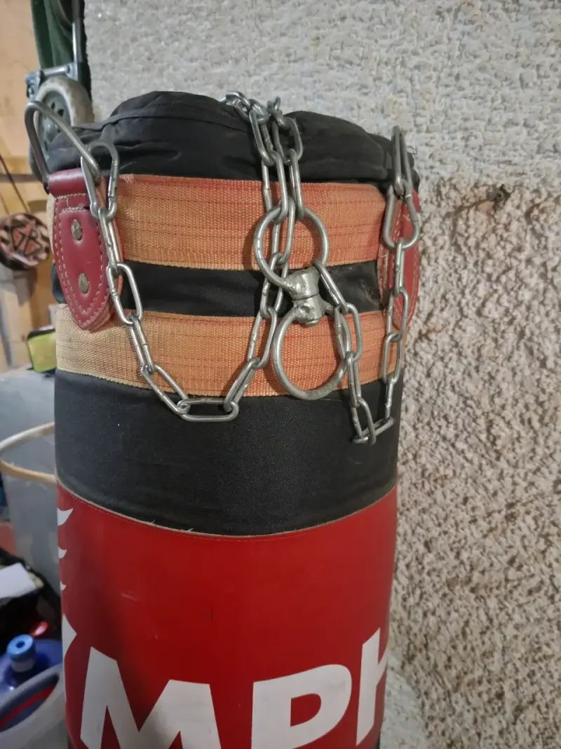 Saco de boxeo con cadena - 2