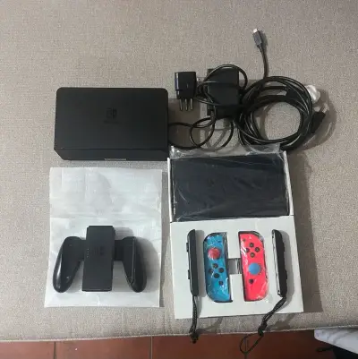 Consola Nintendo Switch completa oled - miniatura 1