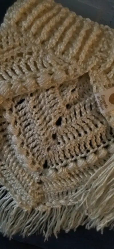 Cuello pechera tejido a crochet beige - miniatura 4