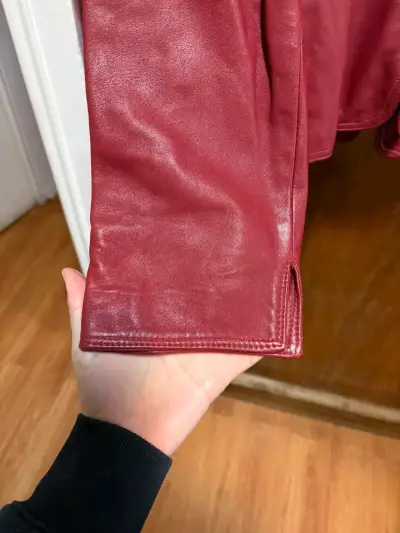 Chaqueta de cuero roja - miniatura 2