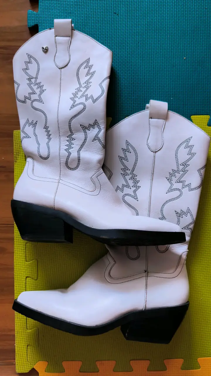 Botas vaqueras blancas