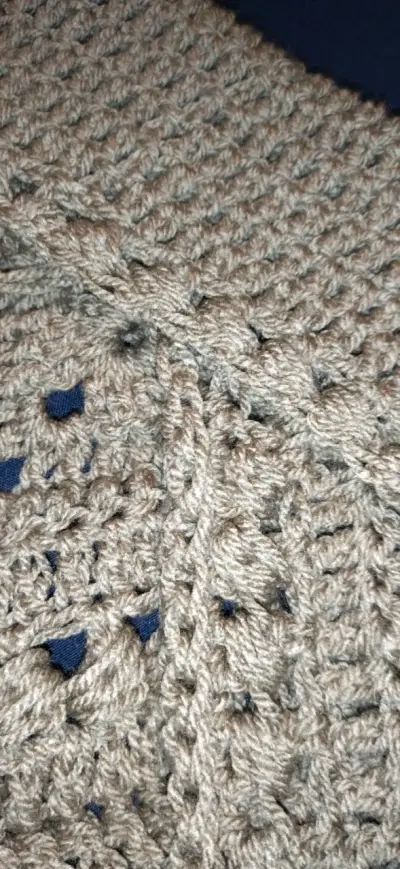 Cuello bandana tejido a mano arena - miniatura 3