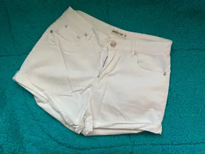 Shorts de mezclilla blancos - miniatura 1