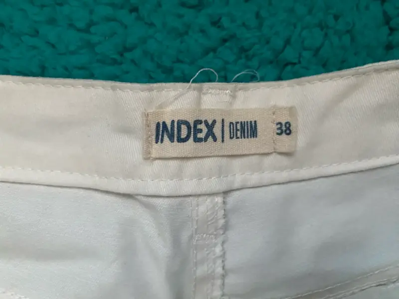 Shorts de mezclilla blancos - 3