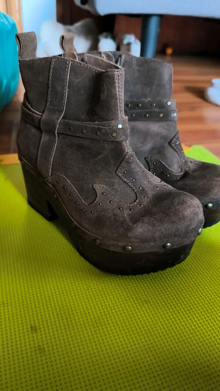 Botines de gamuza marrón