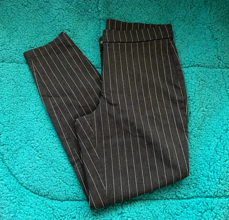 Pantalones de vestir rayados - 2