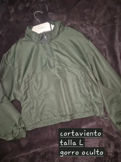 Cortaviento verde con gorro oculto - miniatura 1