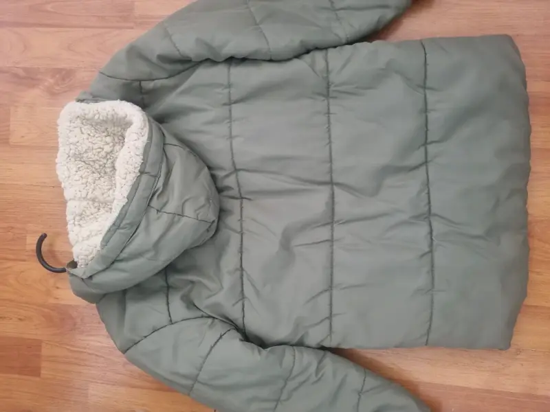 Parka infantil verde con capucha - 4