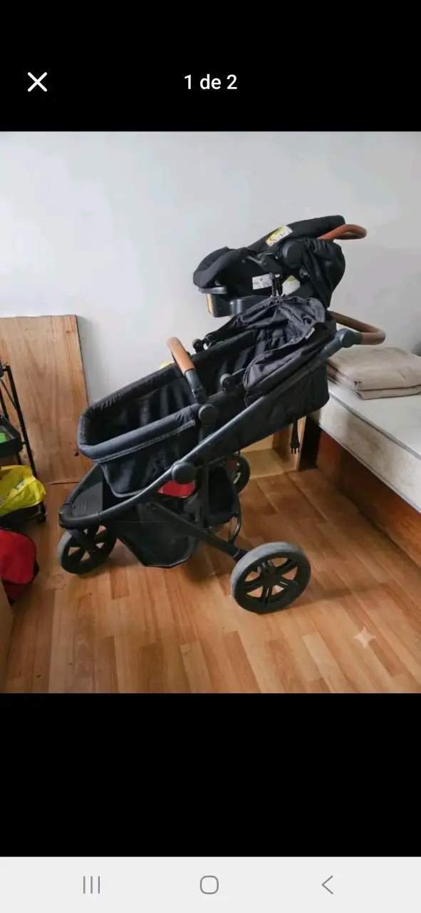 Coche de bebé negro - 1