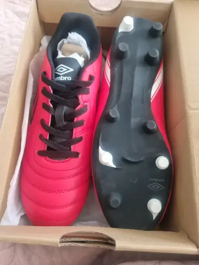 Zapatillas de fútbol Umbro rojas - miniatura 2