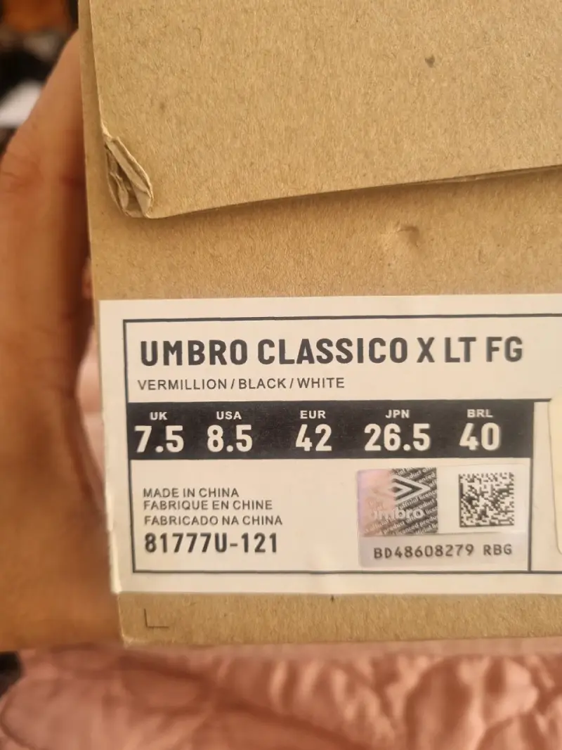 Zapatillas de fútbol Umbro rojas - 3