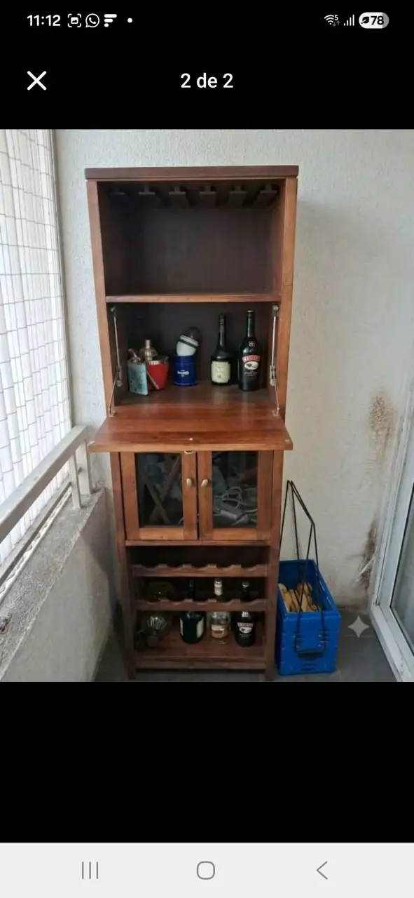 Vitrina de madera para copas - 2