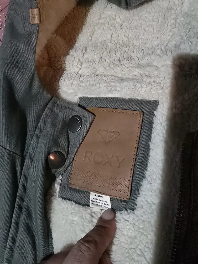 Parka verde con capucha - 3