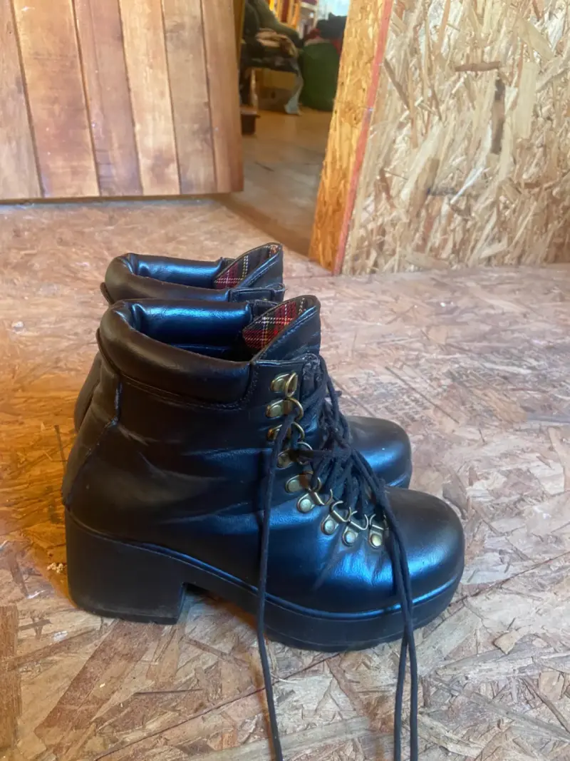 Botas negras de plataforma