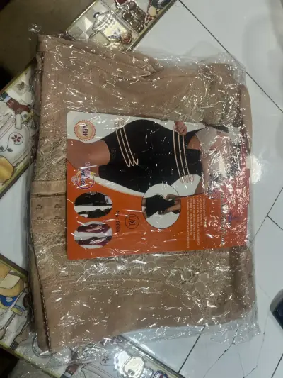 Faja modeladora beige - miniatura 3
