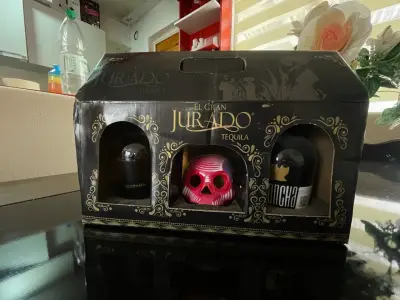 Set tequila Jurado con calavera - miniatura 5