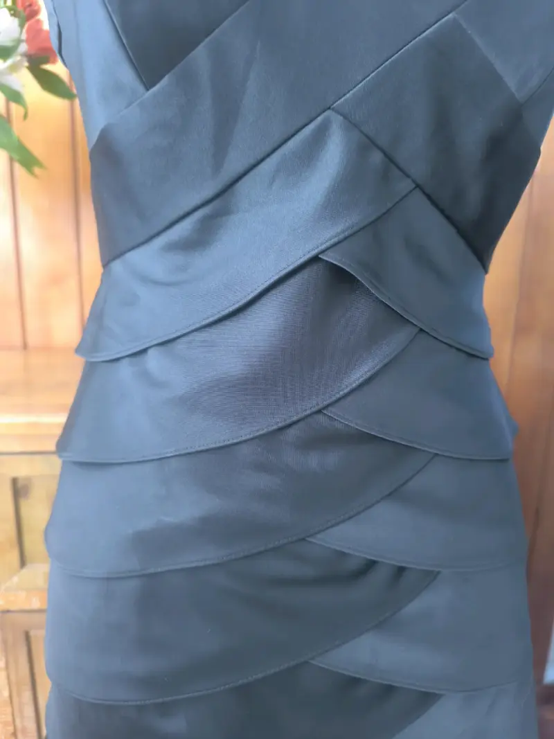 Vestido negro elegante - 6