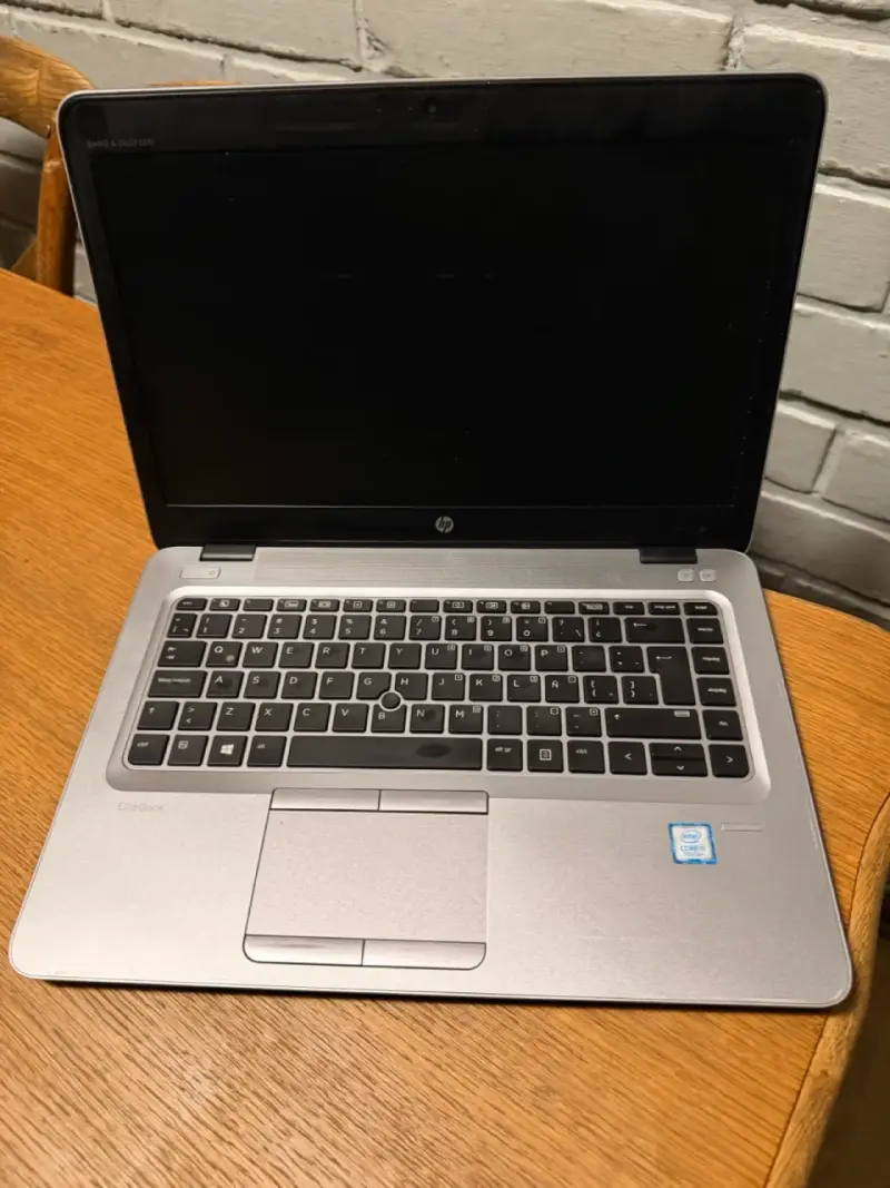 Laptop HP EliteBook usada - 1