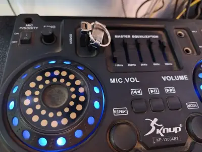 Reproductor de audio Knup KP-12004BT - miniatura 1