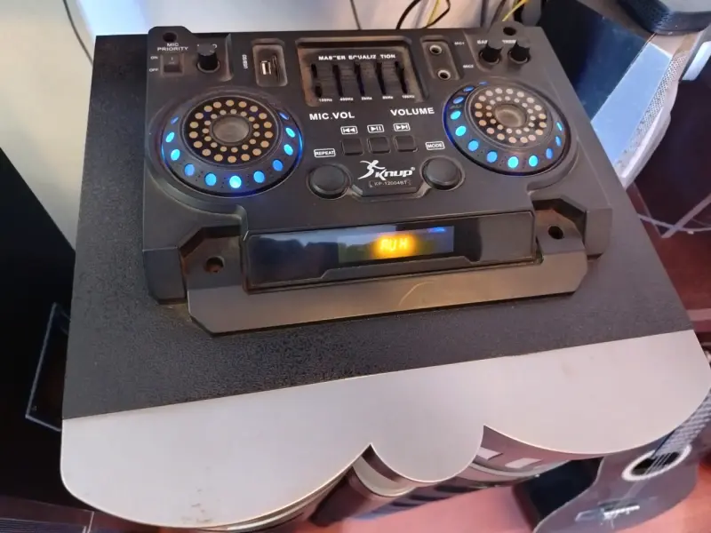 Reproductor de audio Knup KP-12004BT - 2
