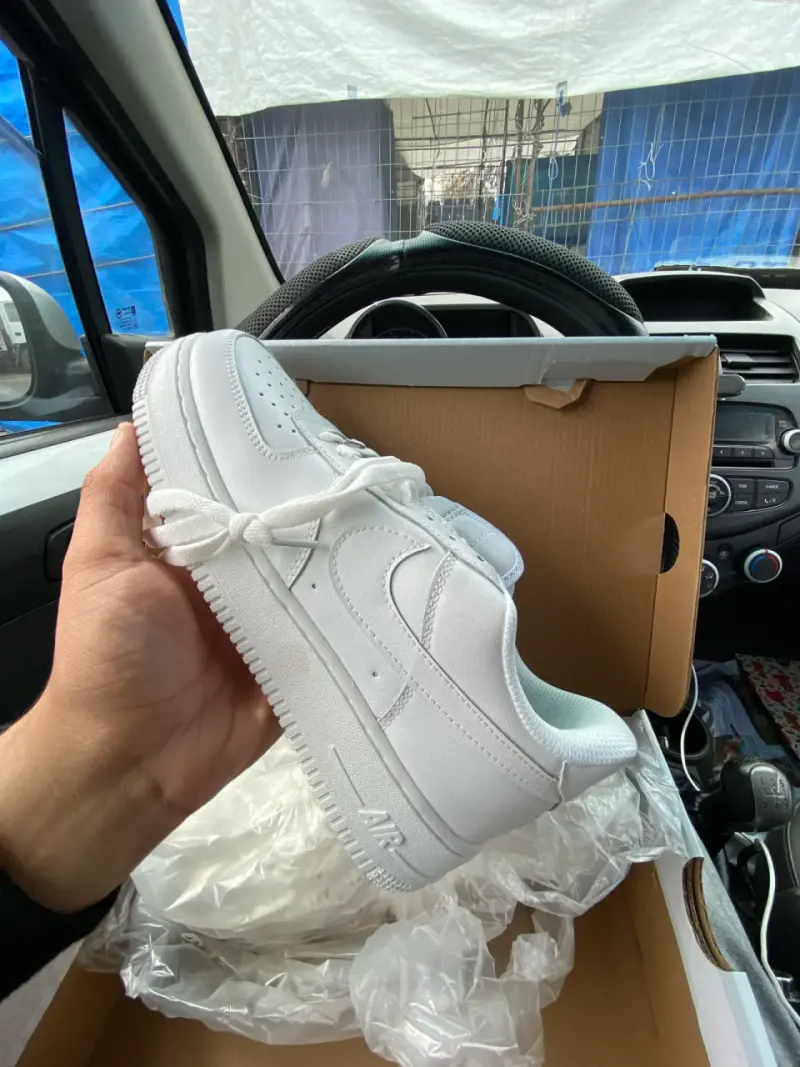 Zapatillas blancas deportivas