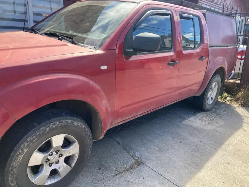 Camioneta Navara al desarme - 1