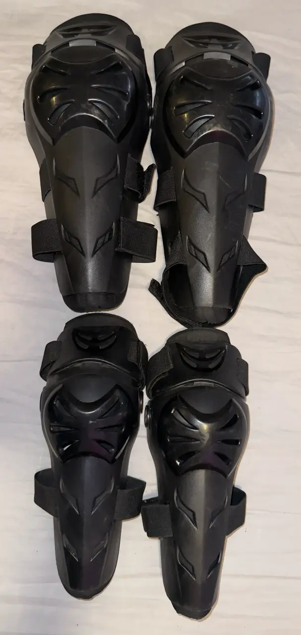 Casco de moto negro - 5