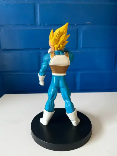 Figura de acción Vegeta - miniatura 3