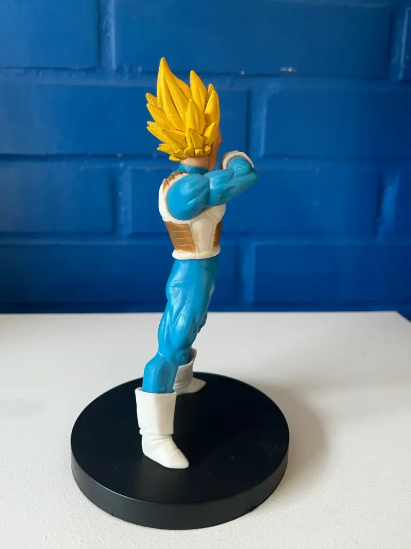 Figura de acción Vegeta - 4