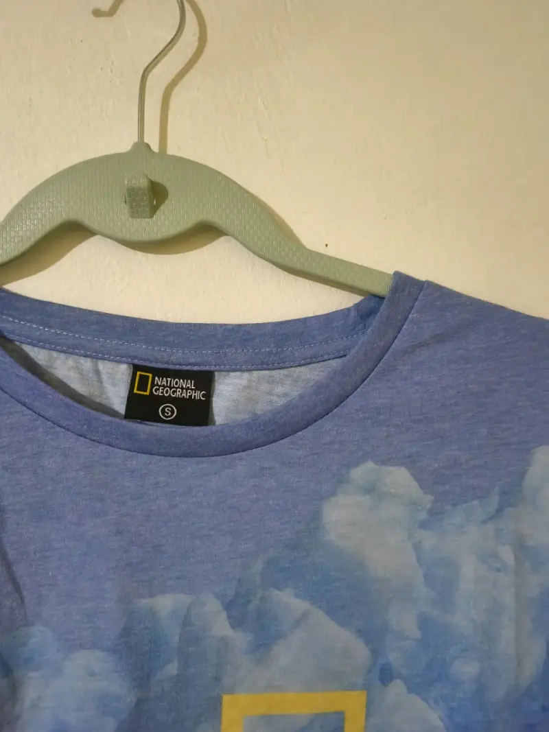 Polera National Geographic azul - 2