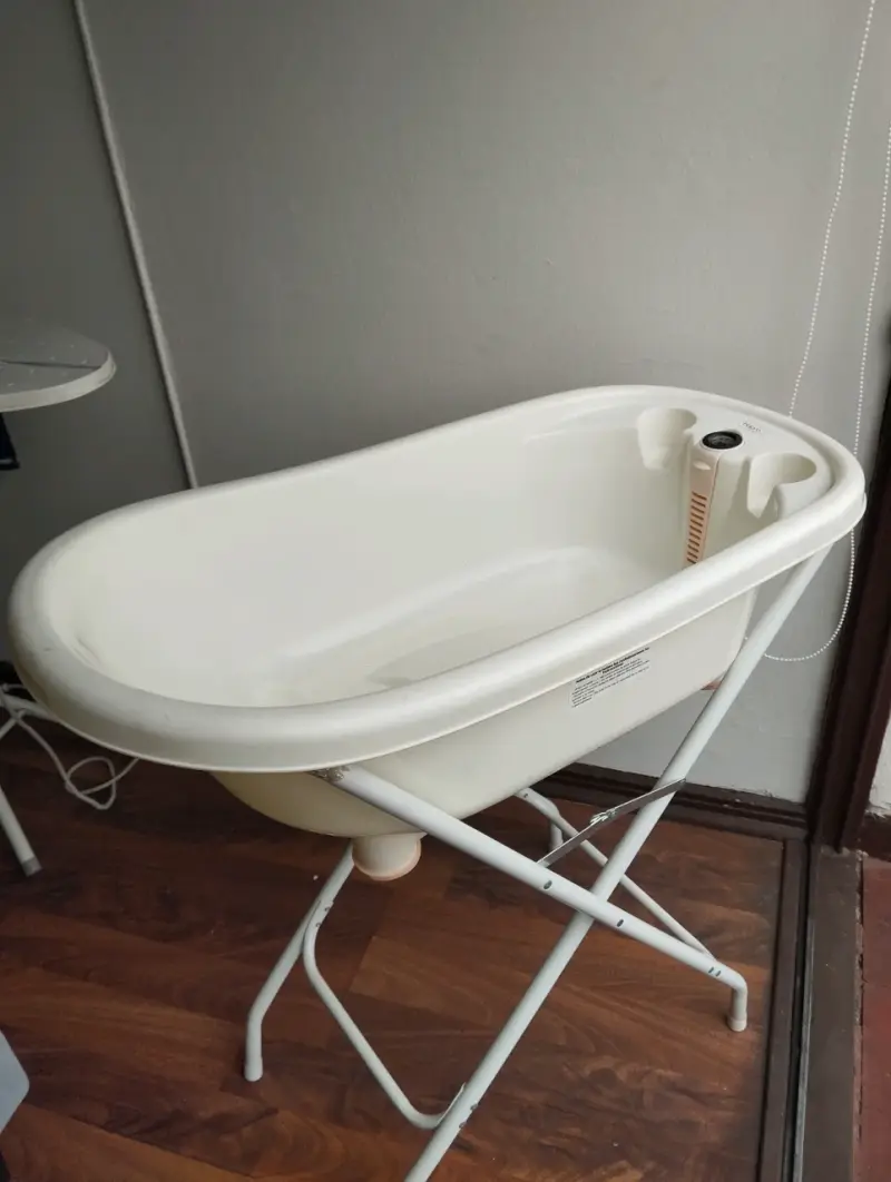 Tina para bebé con soporte