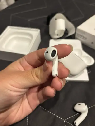 AirPods 4 ANC Originales Apple | Estado Impecable - miniatura 6